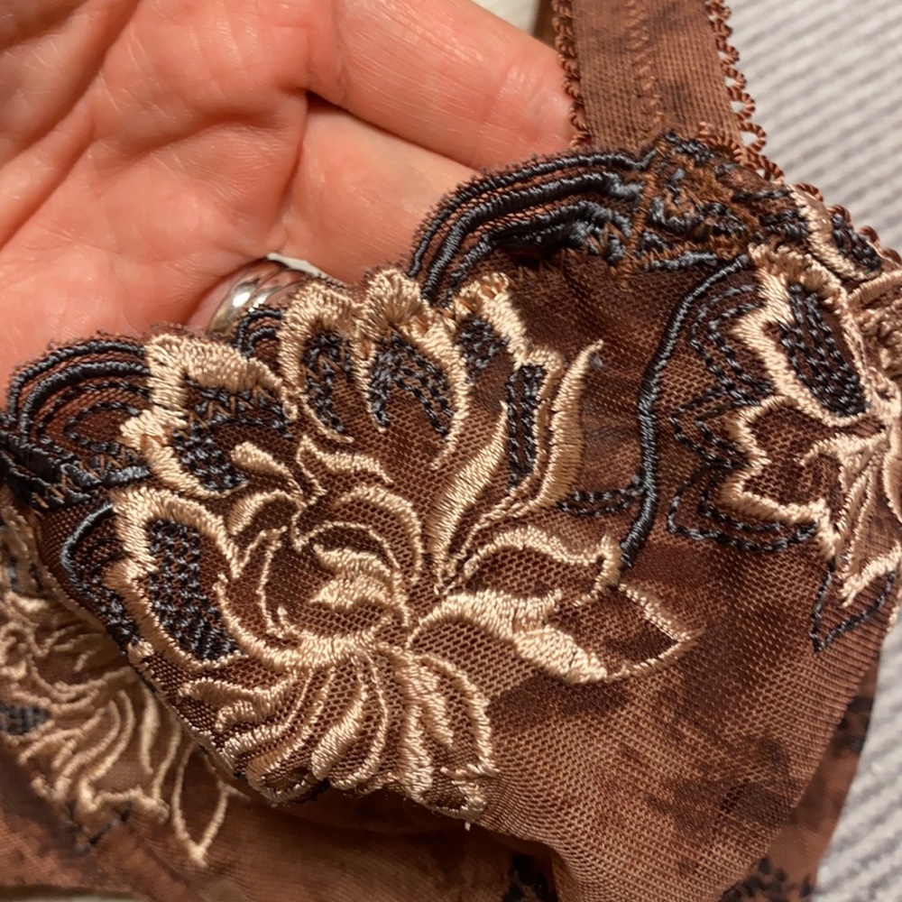 Lunaire 32D Bra